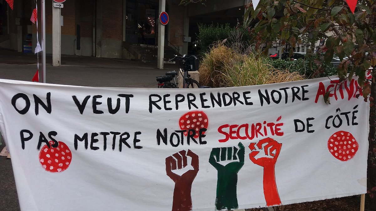 Illustration Les salariées en grève pour des conditions de travail sereines
