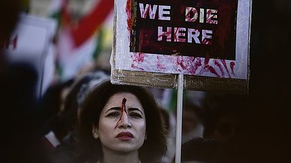 Illustration les crimes du régime et les manœuvres de l’impérialisme